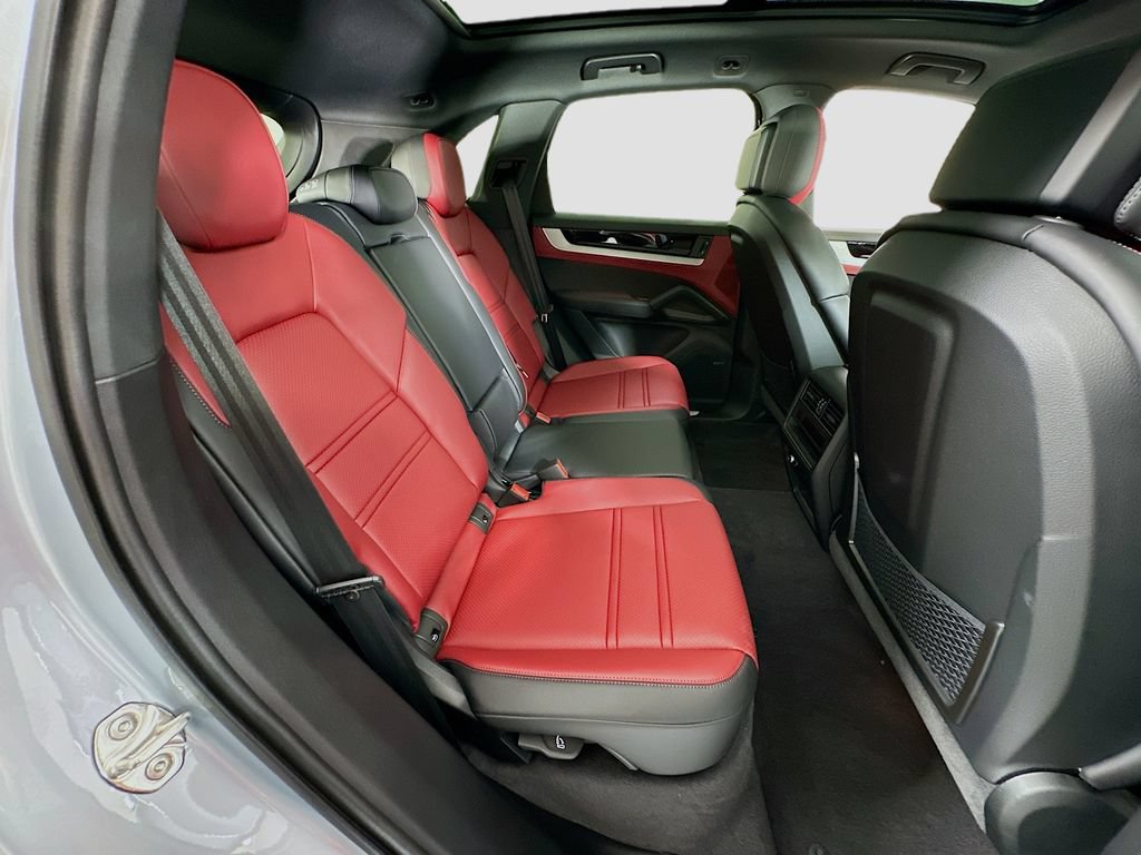 New 2026 Porsche Cayenne AWD/4WD image 29