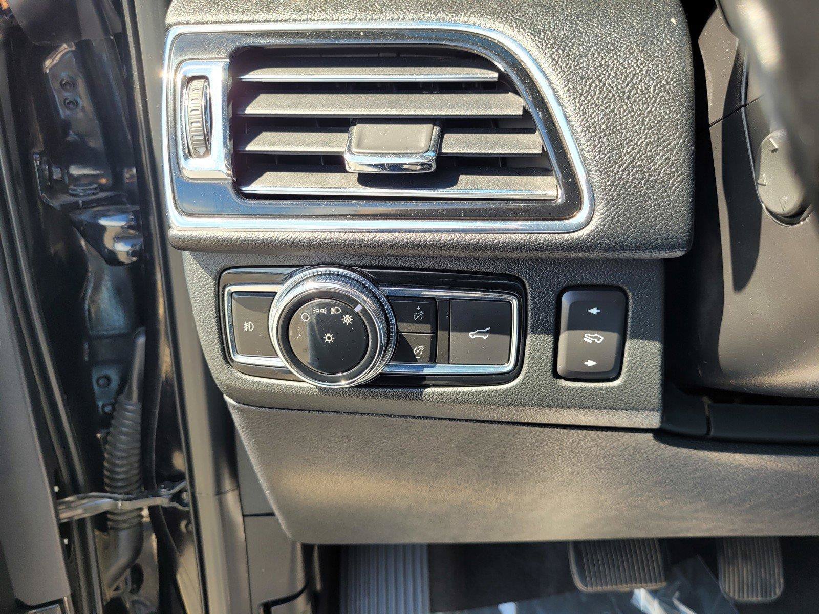 Used 2021 Lincoln Navigator L Reserve AWD/4WD image 31