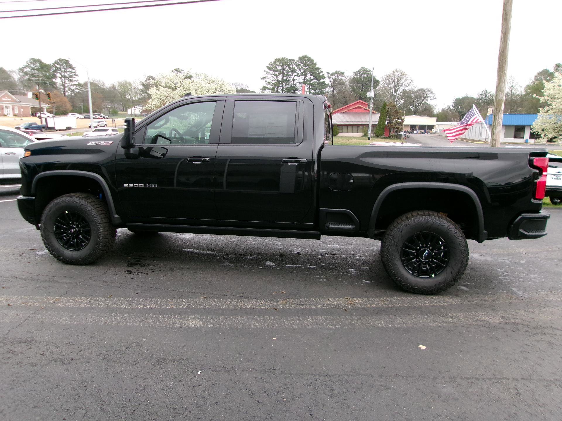 New 2026 Chevrolet Silverado 2500 ZR2 image 7