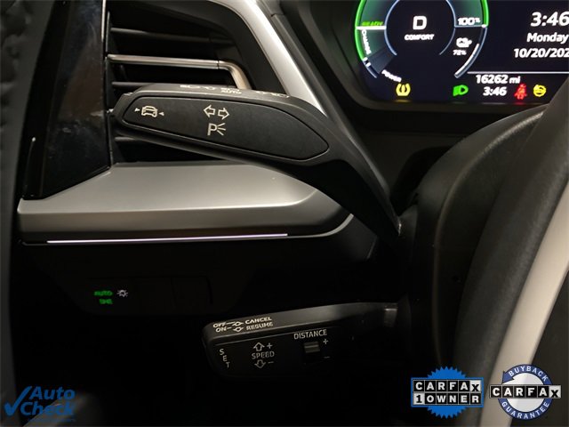 Used 2024 Audi Q4 e-tron Premium image 31