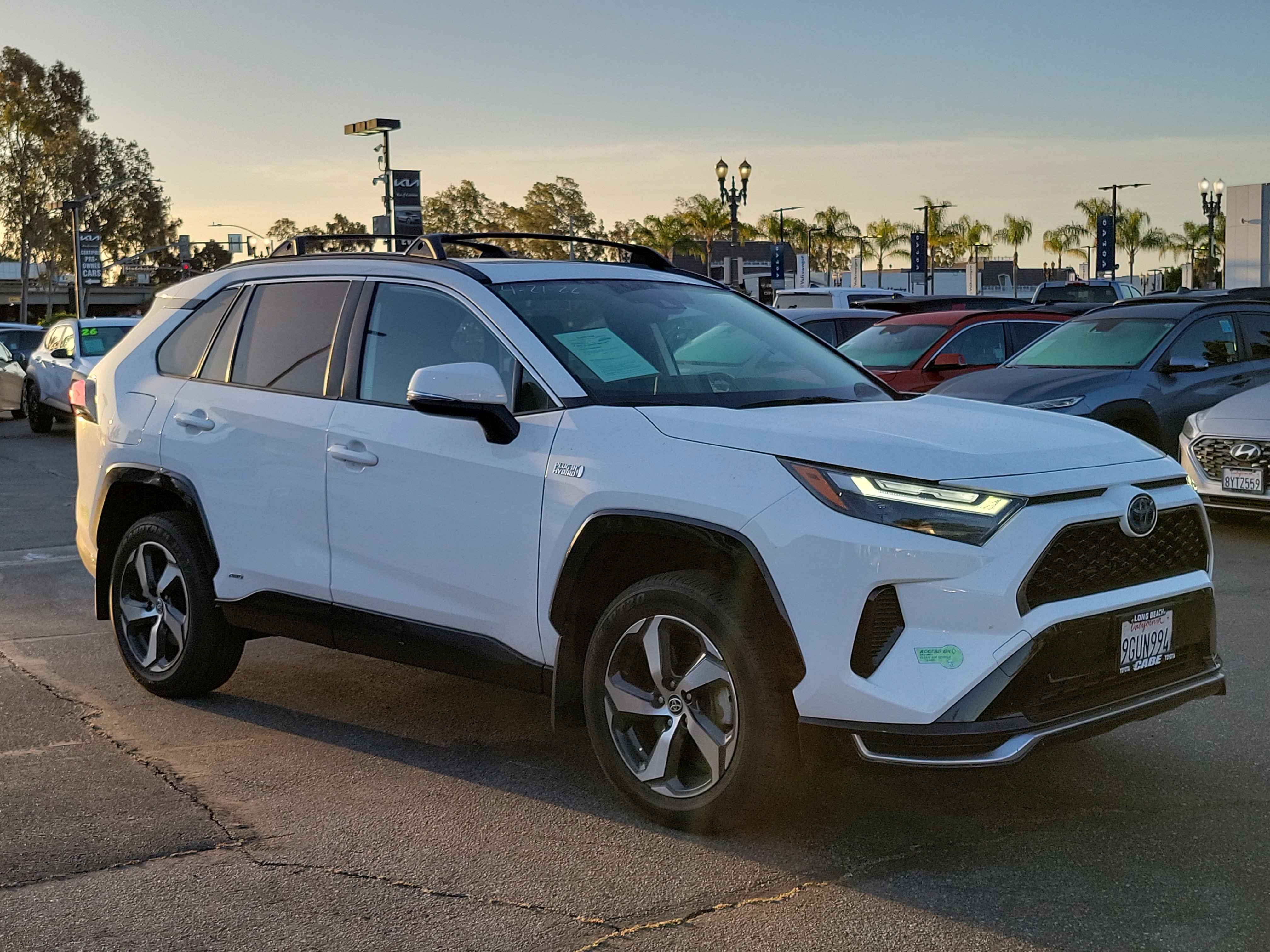 Used 2023 Toyota RAV4 SE w/ Weather & Moonroof Package AWD/4WD image 26