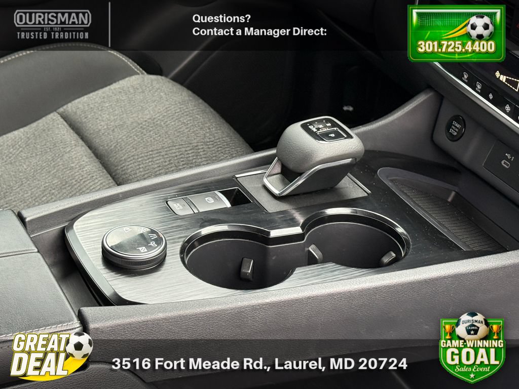 Used 2024 Nissan Rogue SV AWD/4WD image 10