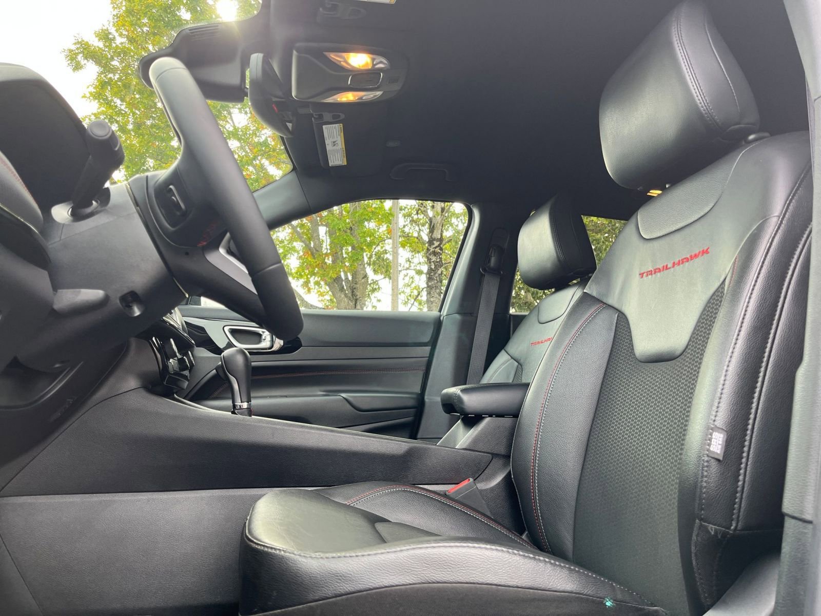 Used 2025 Jeep Compass Trailhawk w/ Trailer Tow Group image 27