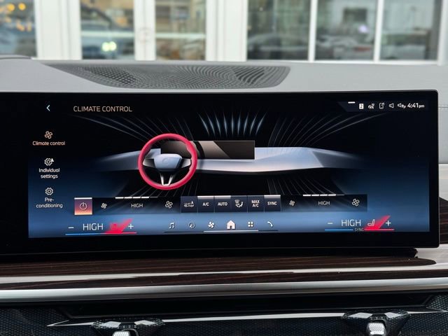 New 2026 BMW X6 xDrive40i w/ Climate Comfort Package image 38