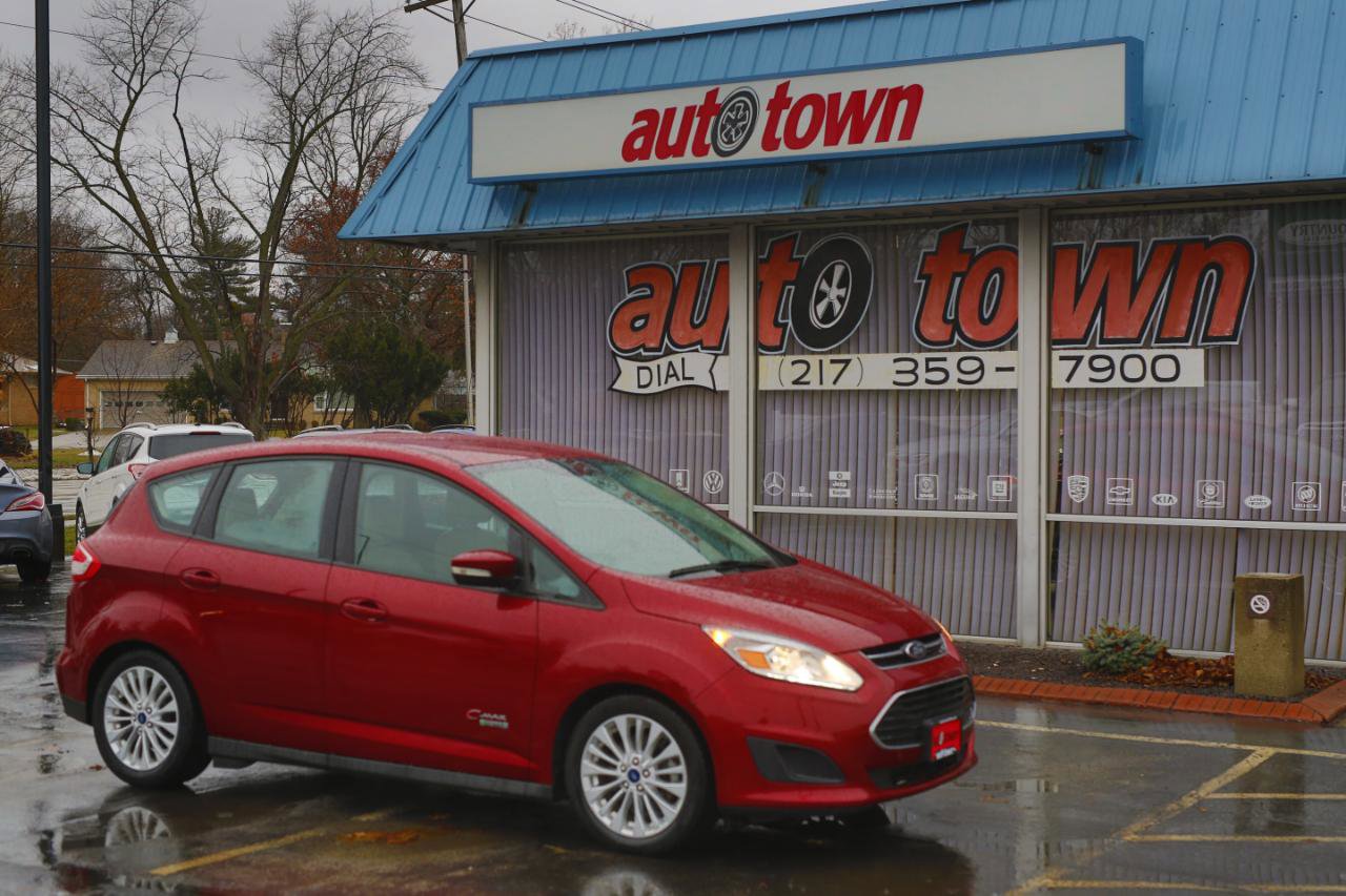 Used 2017 Ford C-MAX Energi SE w/ Equipment Group 402A image 21