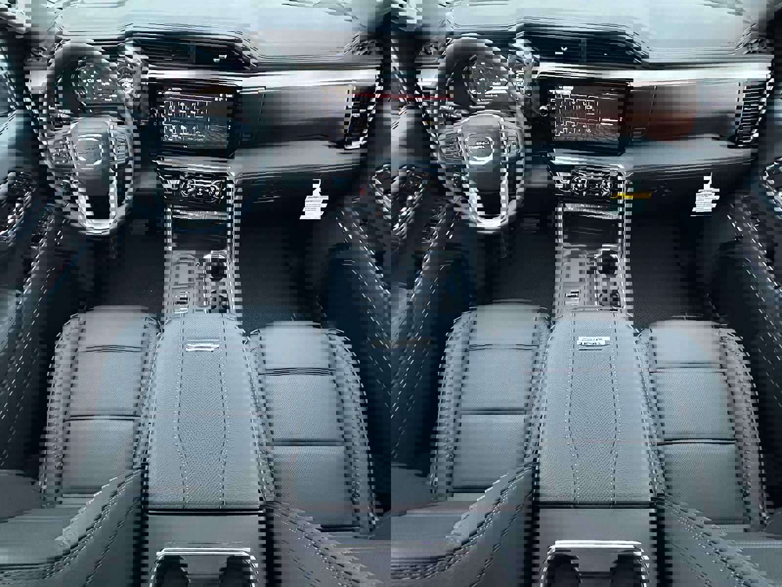 New 2026 GMC Sierra 2500 Denali w/ Technology Package image 19