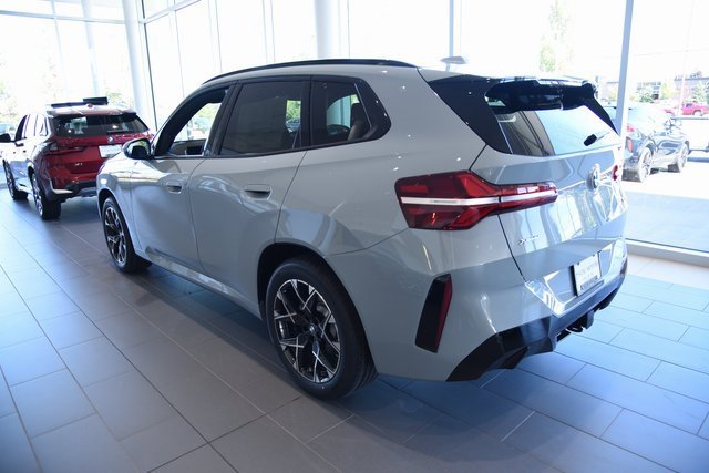 New 2026 BMW X3 xDrive30 w/ Premium Package image 2