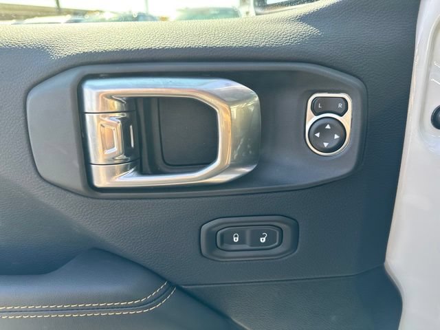 New 2026 Jeep Gladiator Sport AWD/4WD image 11