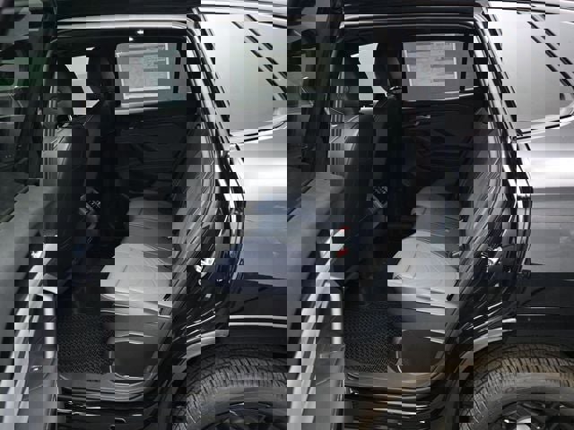 New 2026 Volkswagen Tiguan SE R-Line image 11