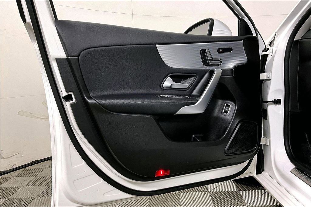 Used 2020 Mercedes-Benz A 220 image 23