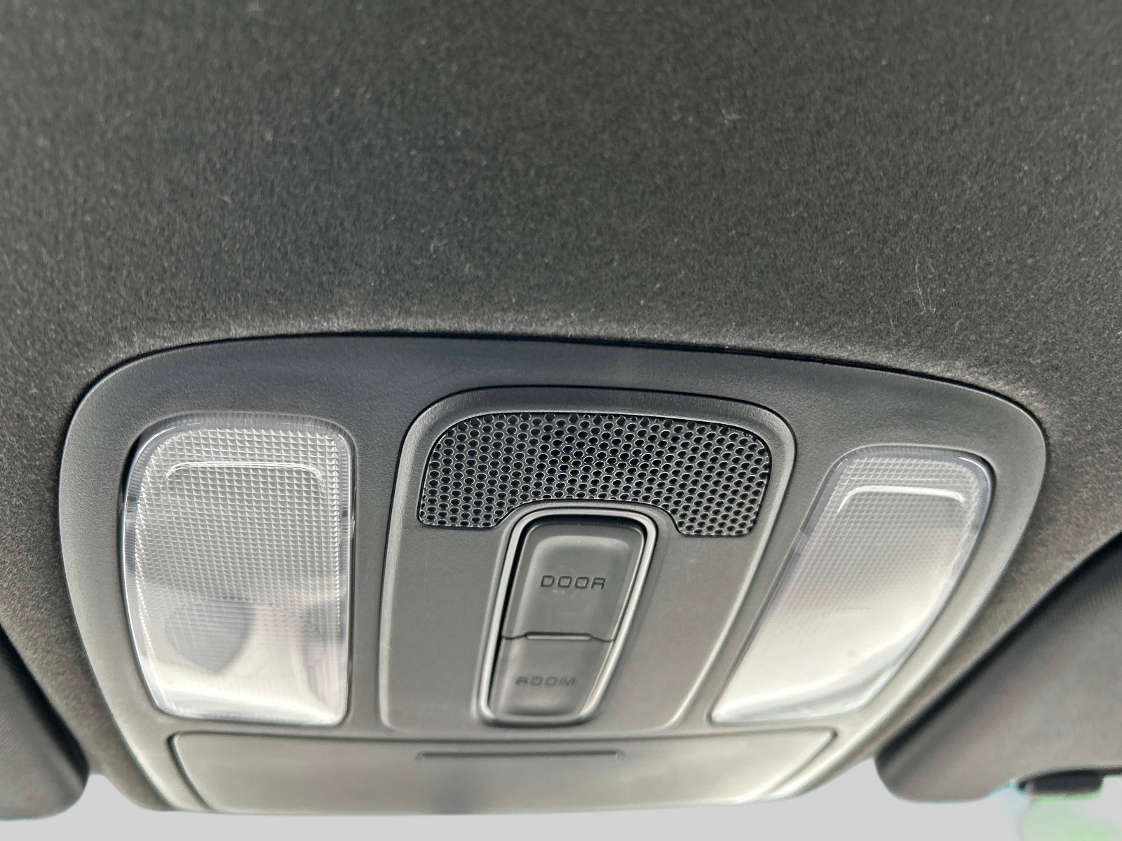 Used 2018 Kia Soul Base Auto FWD image 32