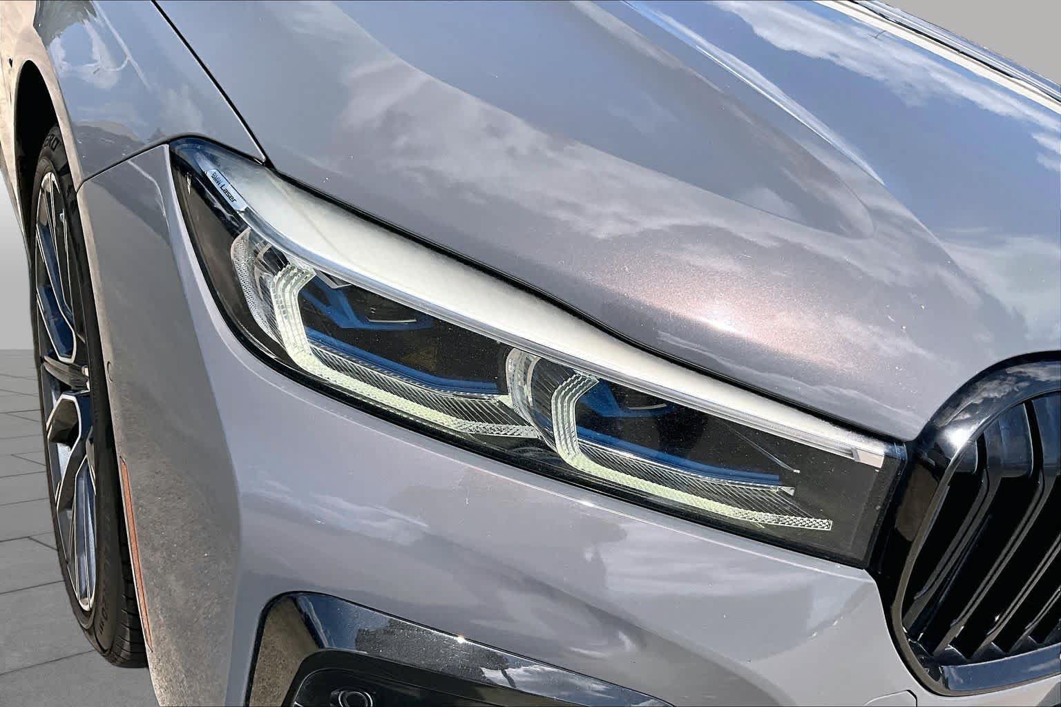Used 2020 BMW 750i xDrive w/ Executive Package AWD/4WD image 26