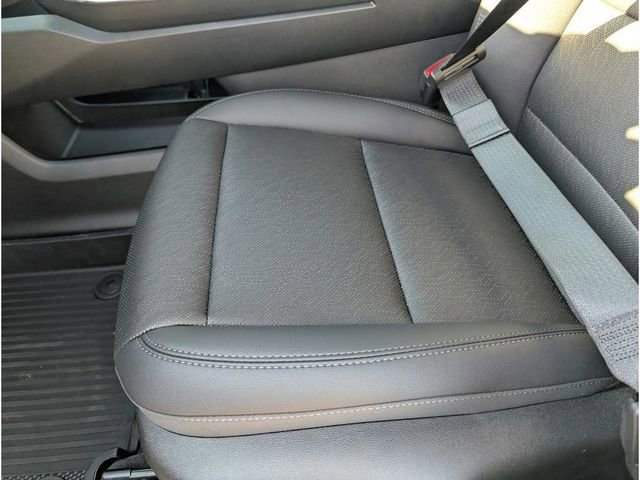 New 2026 Chevrolet Equinox LT w/ Convenience Package II image 24