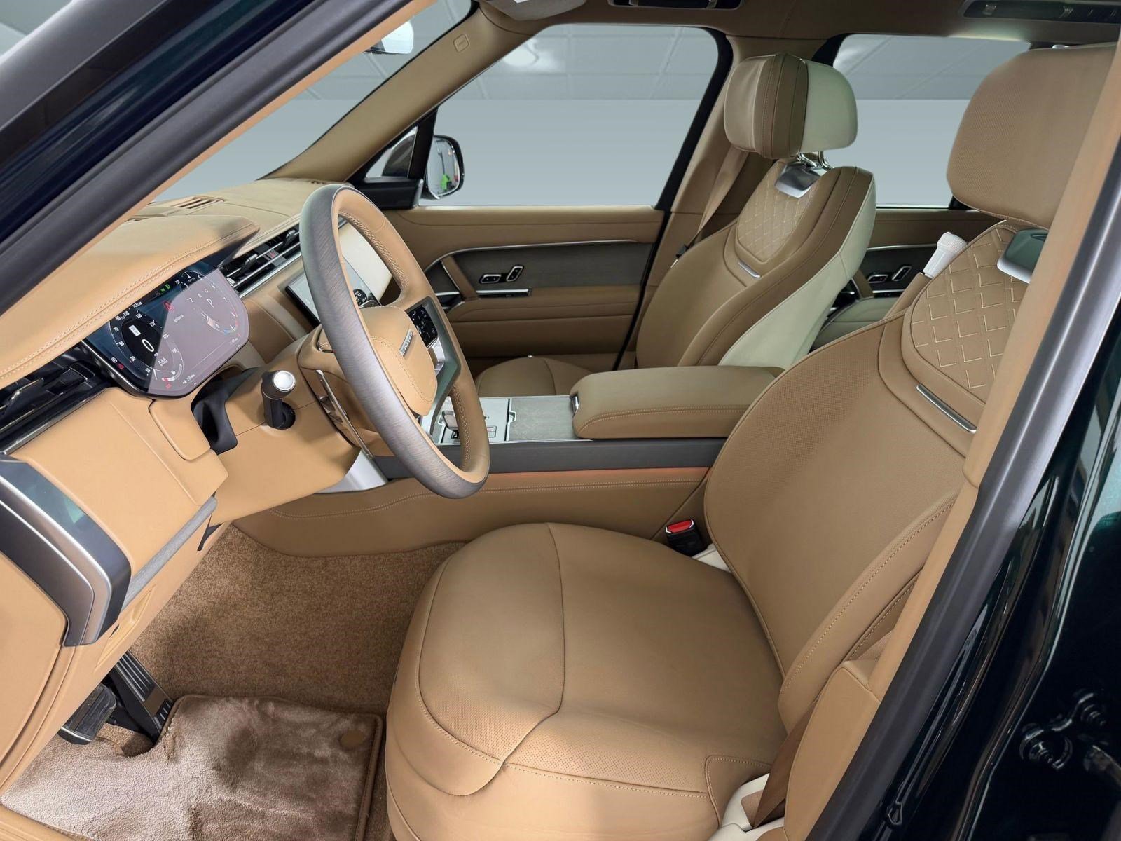 Used 2026 Land Rover Range Rover SV image 5