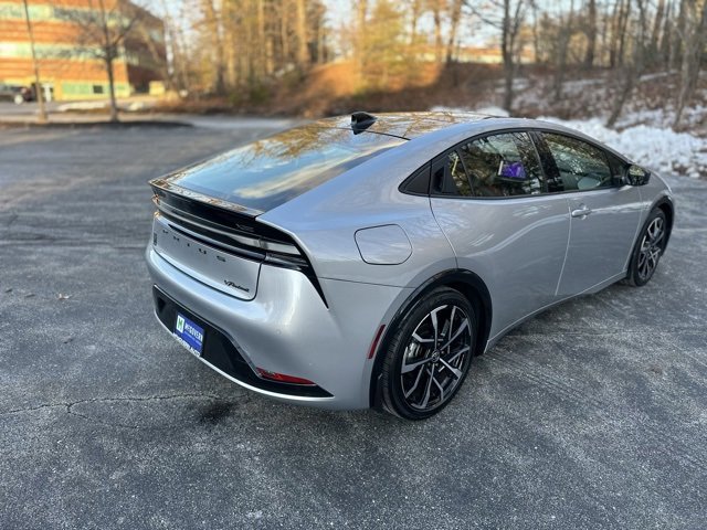 Used 2024 Toyota Prius Prime Premium image 6