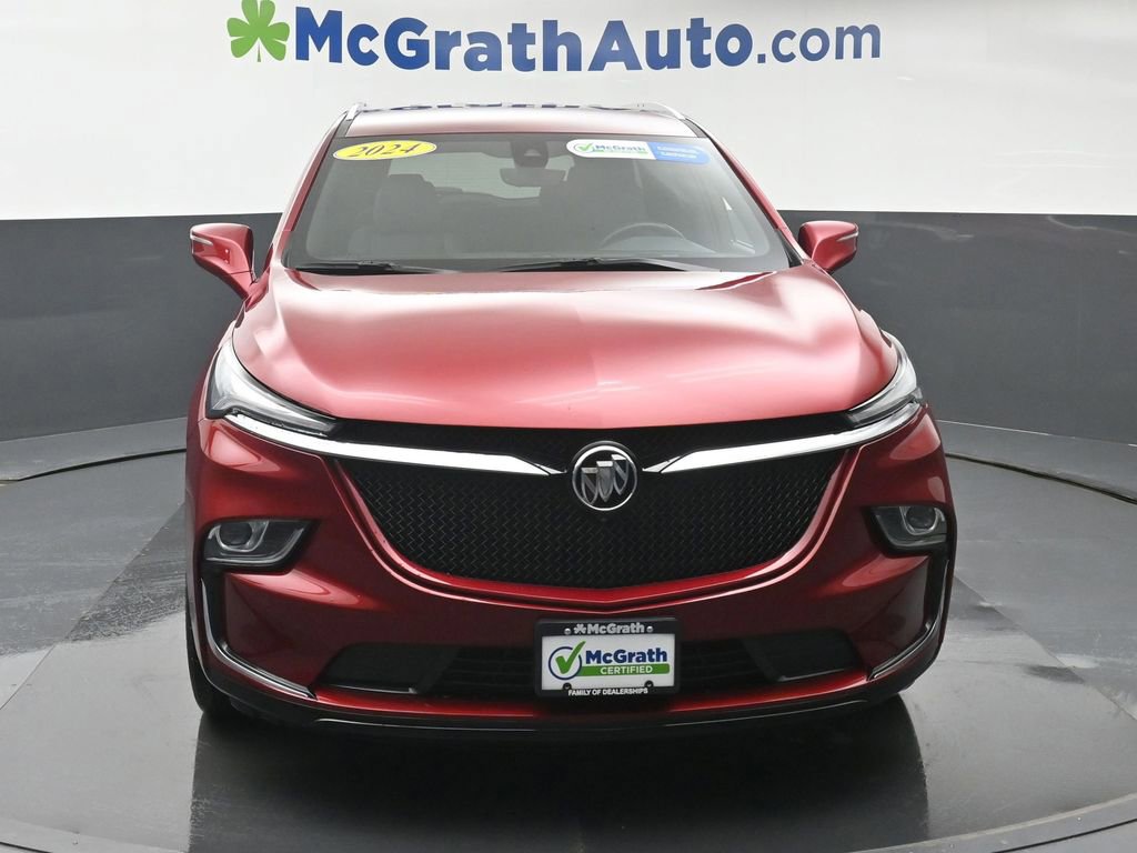 Used 2024 Buick Enclave Essence w/ Sport Touring Edition image 4