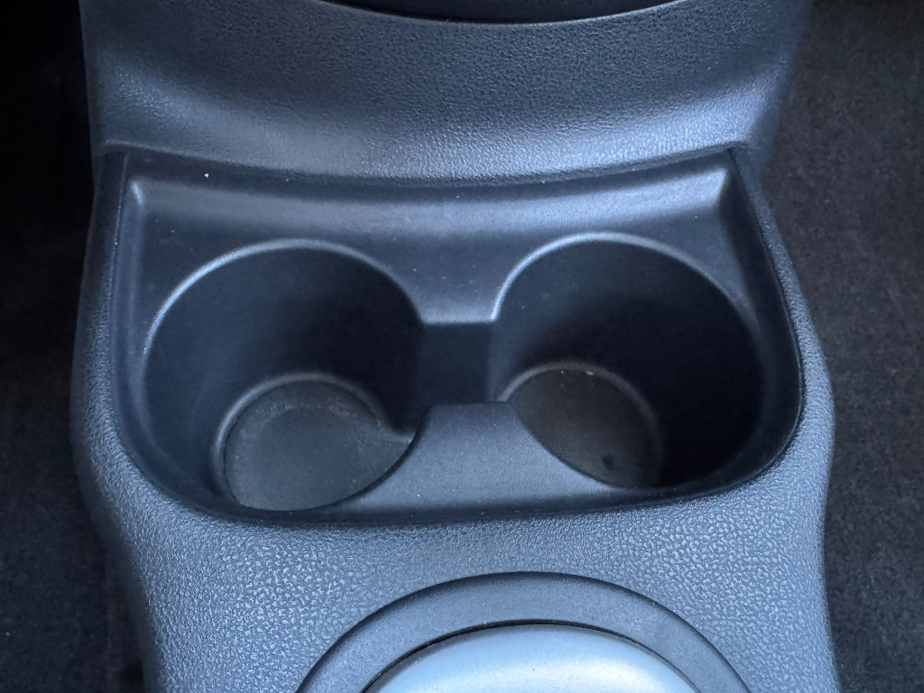 Used 2015 Nissan Versa Note SR image 17