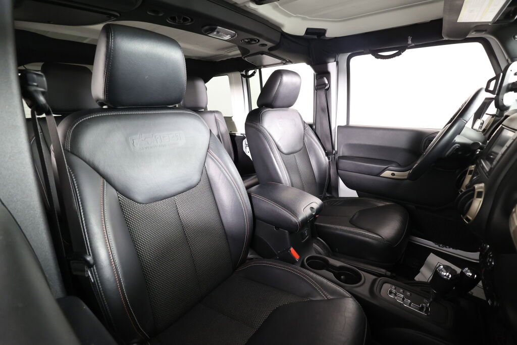 Used 2017 Jeep Wrangler 75th Anniversary image 24