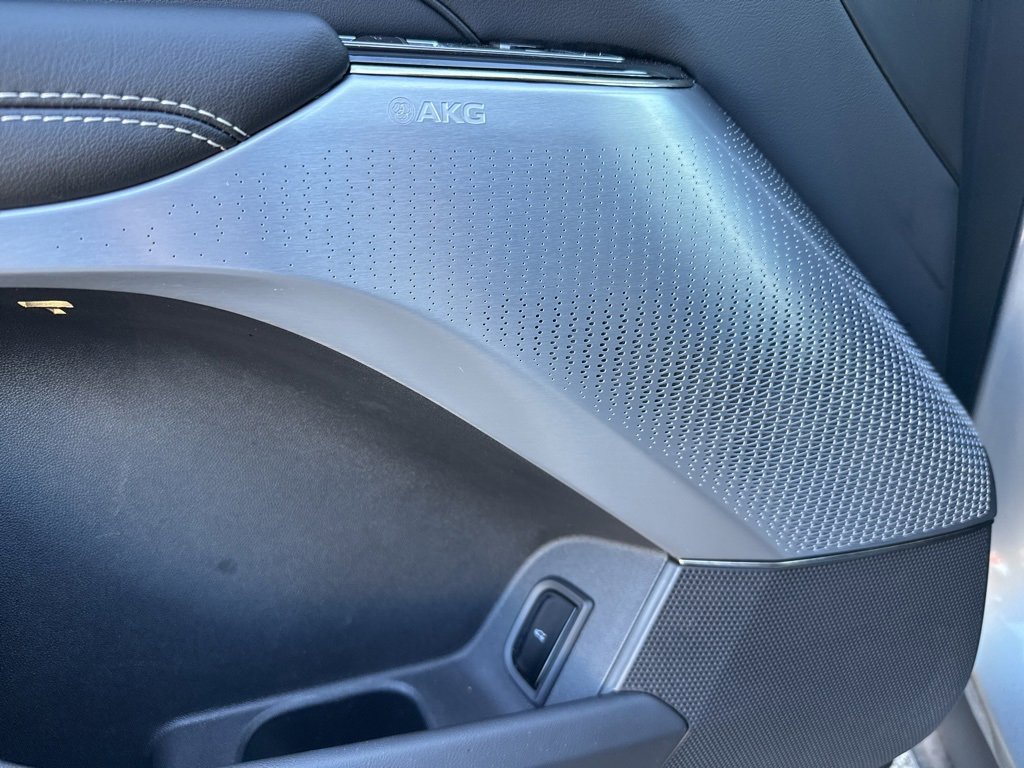 Used 2024 Cadillac Lyriq Luxury w/ LPO, Floor Liner Package image 32