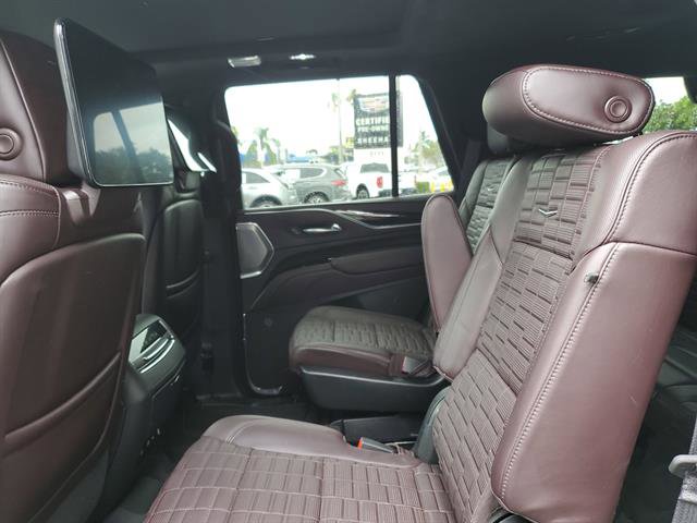 Certified 2022 Cadillac Escalade Sport Platinum w/ LPO, ONYX Package image 15