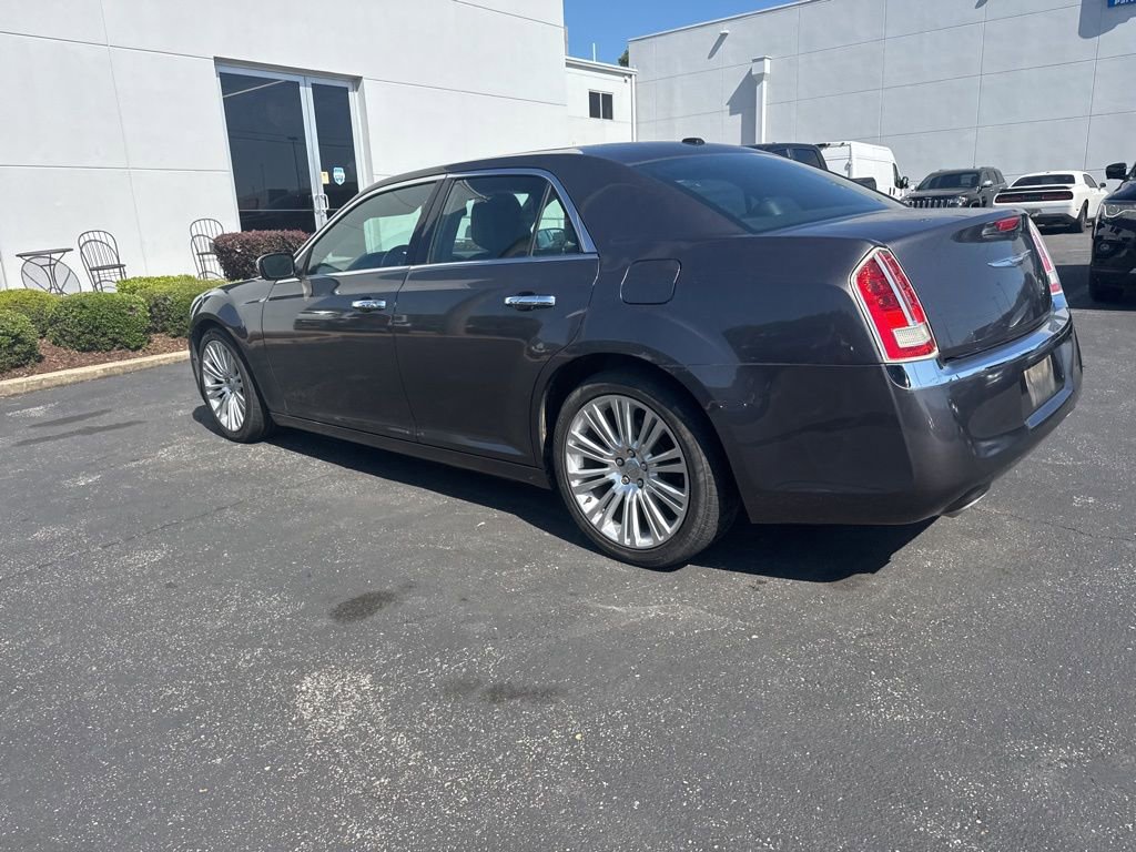 Used 2014 Chrysler 300 C image 10