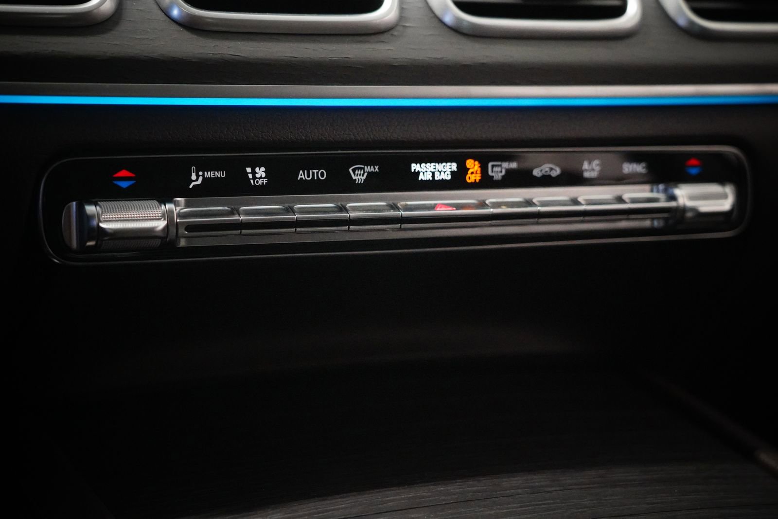 Certified 2020 Mercedes-Benz GLE 350 4MATIC image 25