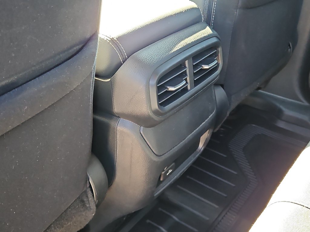 Used 2025 Honda Ridgeline Sport image 12