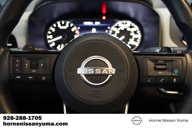 Used 2023 Nissan Rogue SV image 9