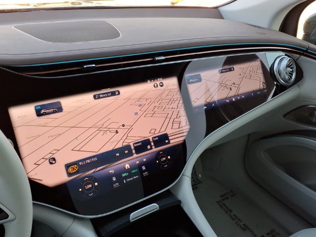 Certified 2023 Mercedes-Benz EQS 580 4MATIC SUV image 5