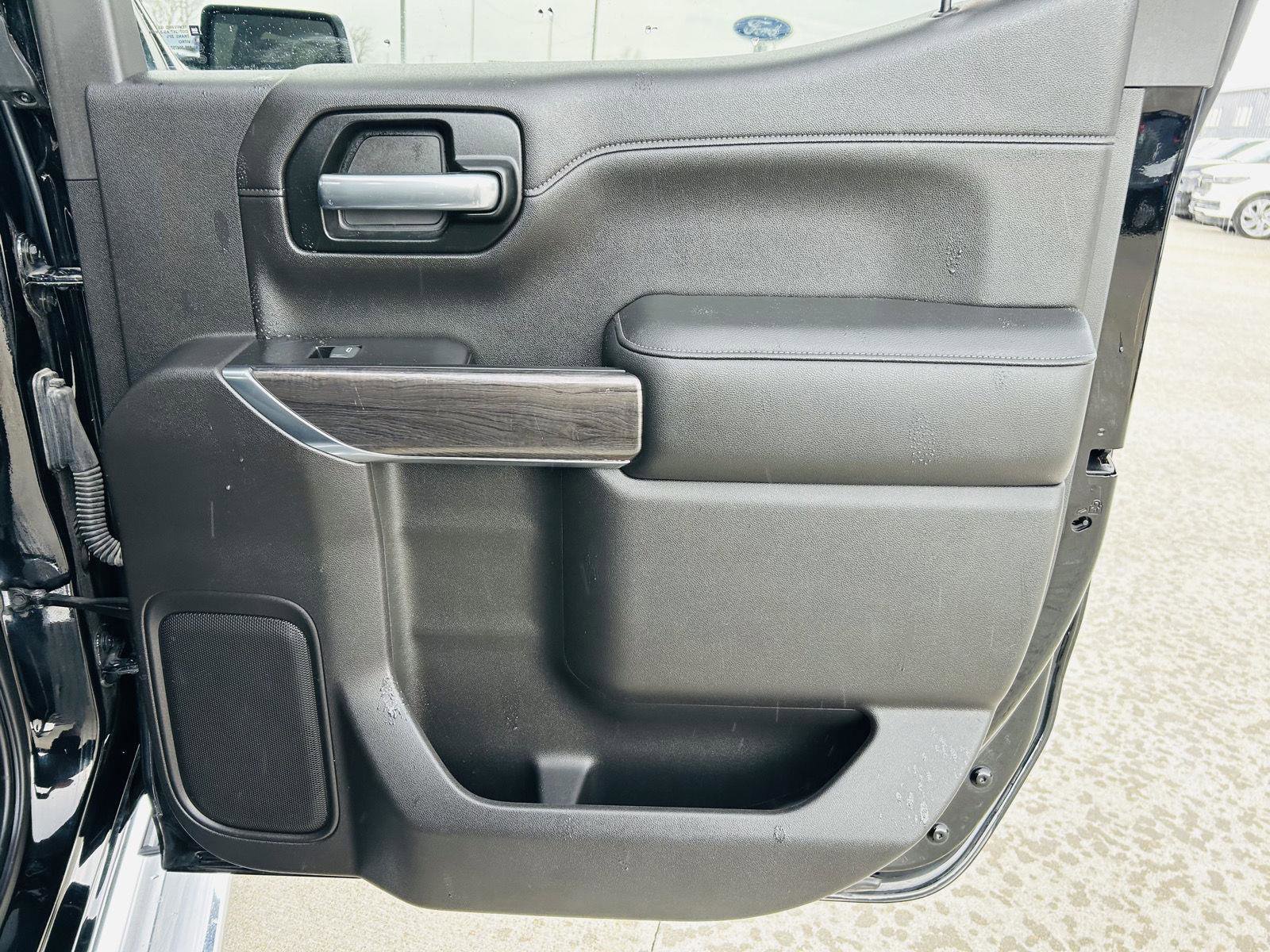 Used 2019 Chevrolet Silverado 1500 LTZ w/ LTZ Plus Package image 31