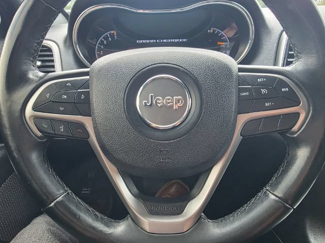 Used 2018 Jeep Grand Cherokee Laredo AWD/4WD image 25