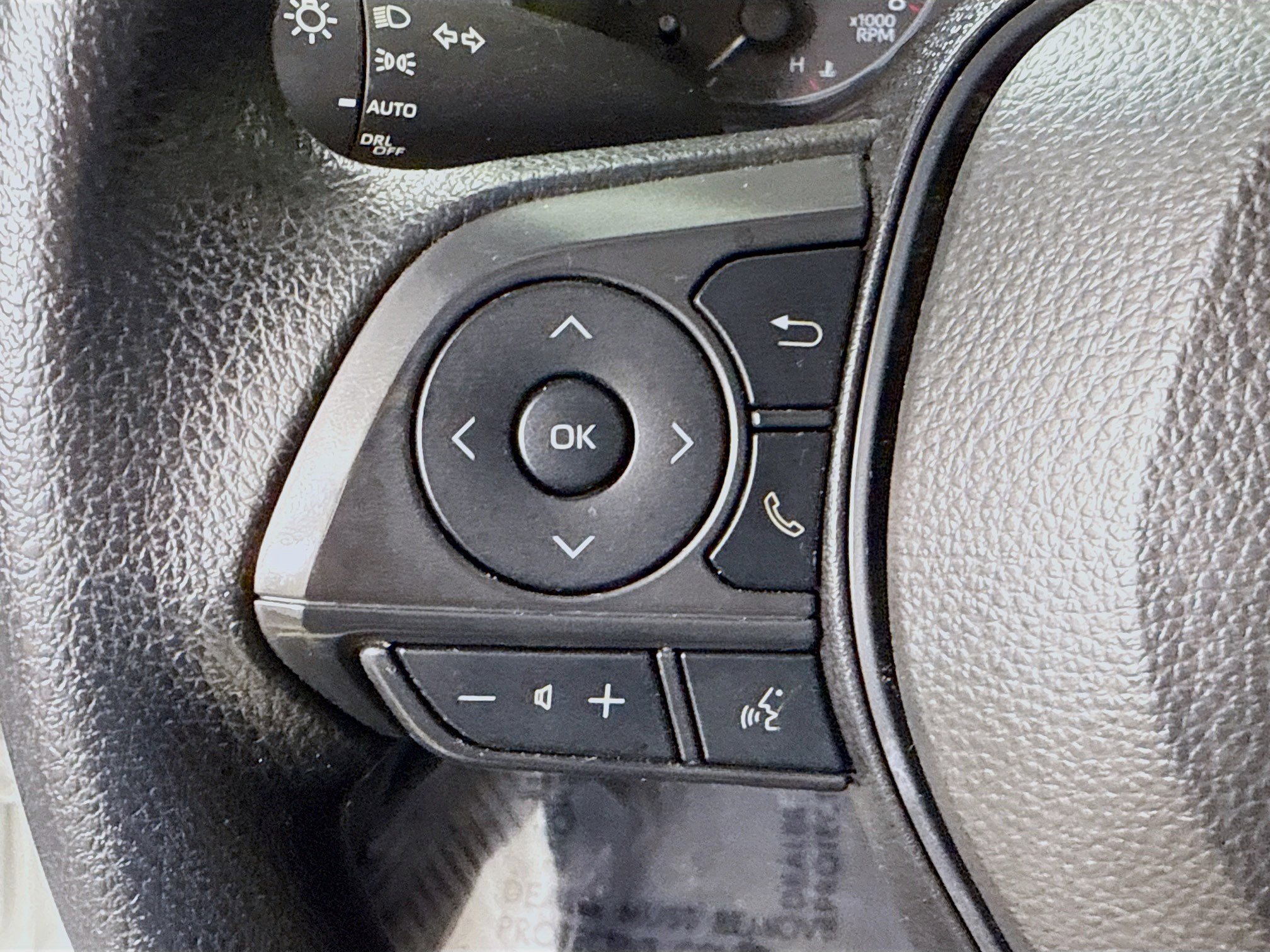 Used 2024 Toyota Corolla LE image 14