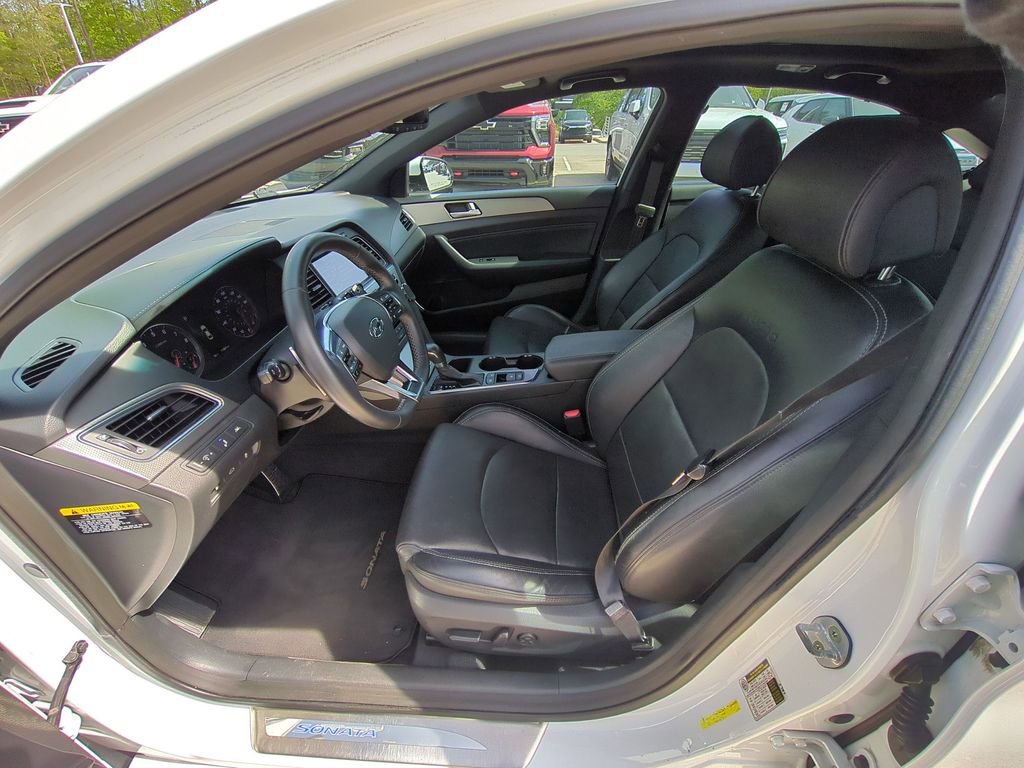 Used 2015 Hyundai Sonata Limited 2.0T w/ Cargo Package image 16