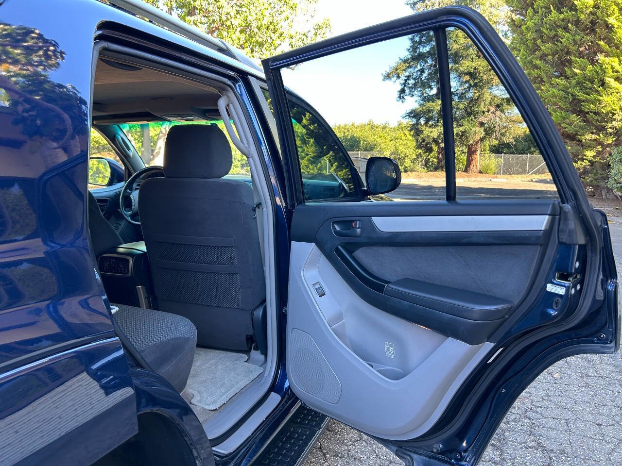 Used 2005 Toyota 4Runner Sport image 33