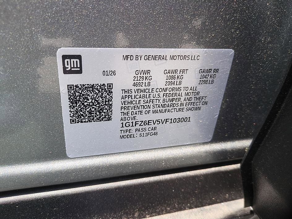New 2027 Chevrolet Bolt RS FWD image 32