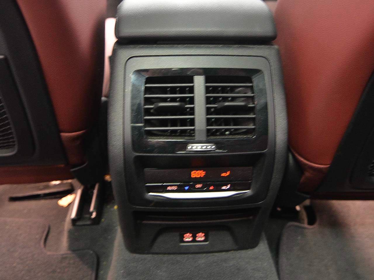 Used 2024 BMW X3 sDrive30i w/ Convenience Package RWD image 10