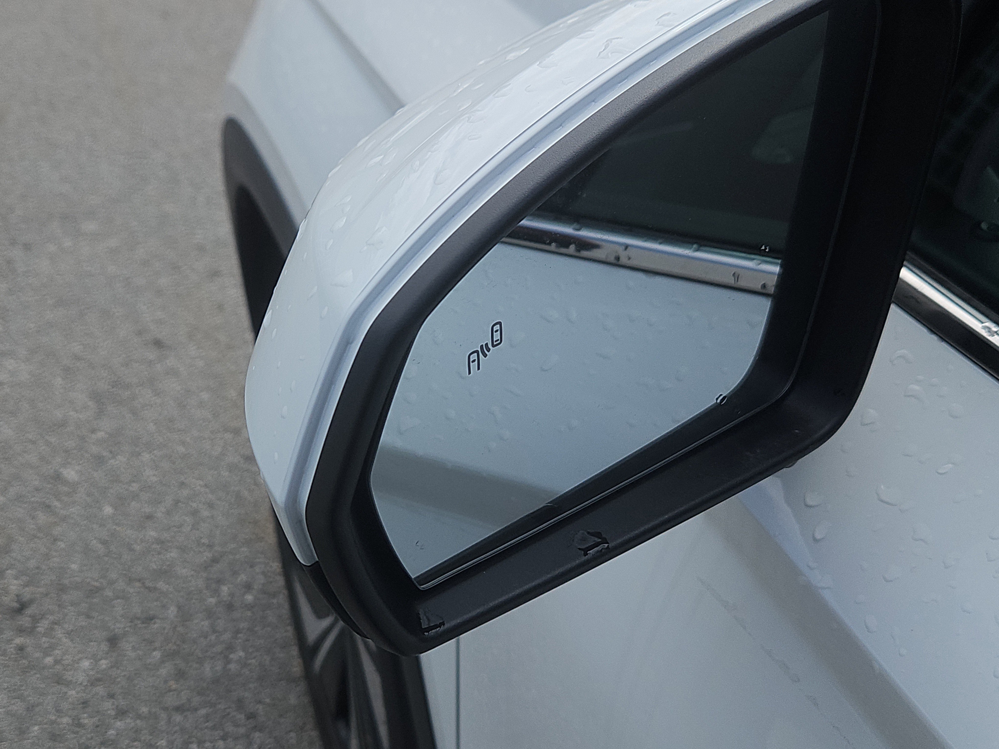 New 2026 Volkswagen Taos SE image 11