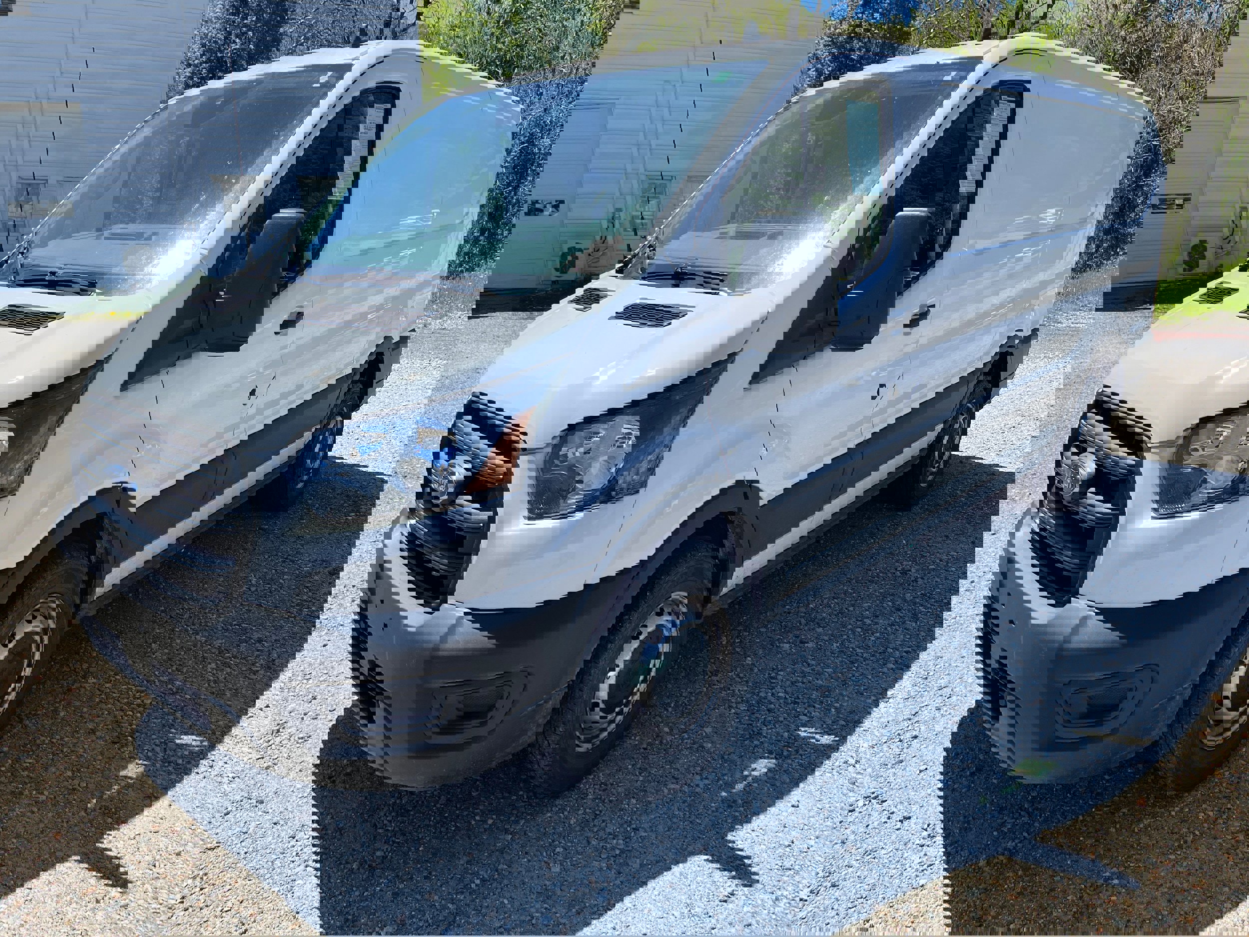 Used 2020 Ford Transit 150 Low Roof RWD image 18