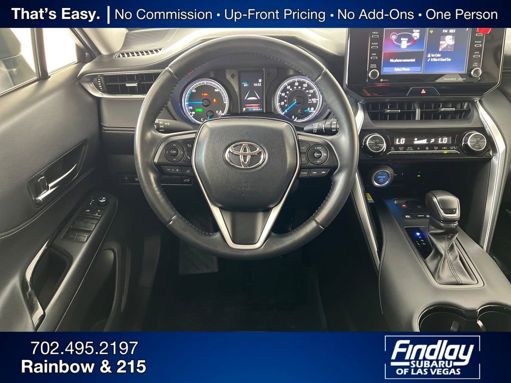 Used 2022 Toyota Venza XLE image 17