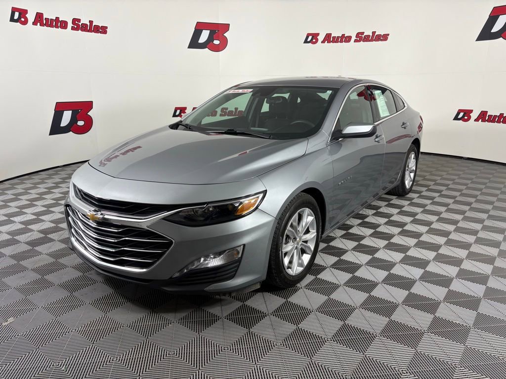 Used 2024 Chevrolet Malibu LT FWD image 2