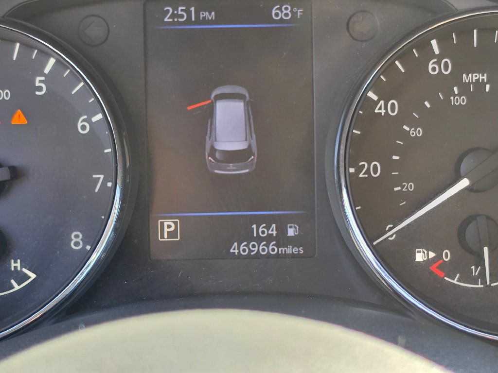 Used 2018 Nissan Rogue SV w/ Premium Package AWD/4WD image 27