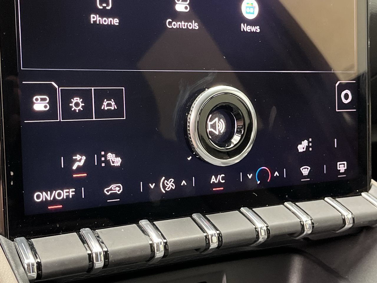 Certified 2025 GMC Terrain Elevation AWD/4WD image 19