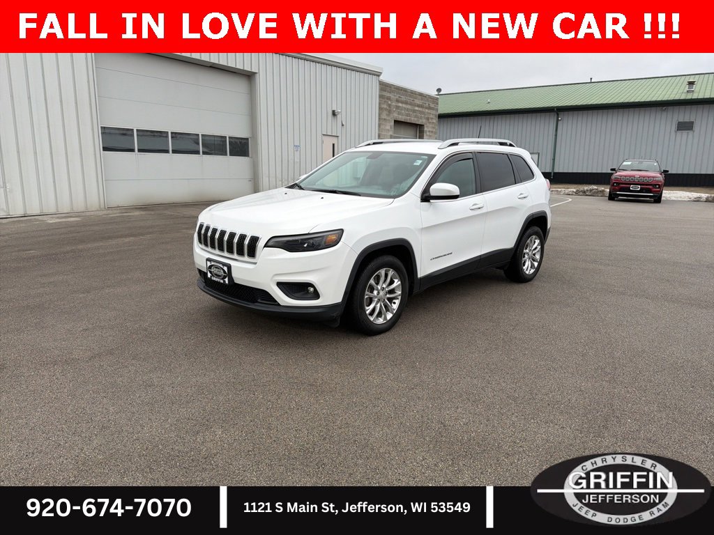 Used 2019 Jeep Cherokee Latitude w/ Cold Weather Group image 1