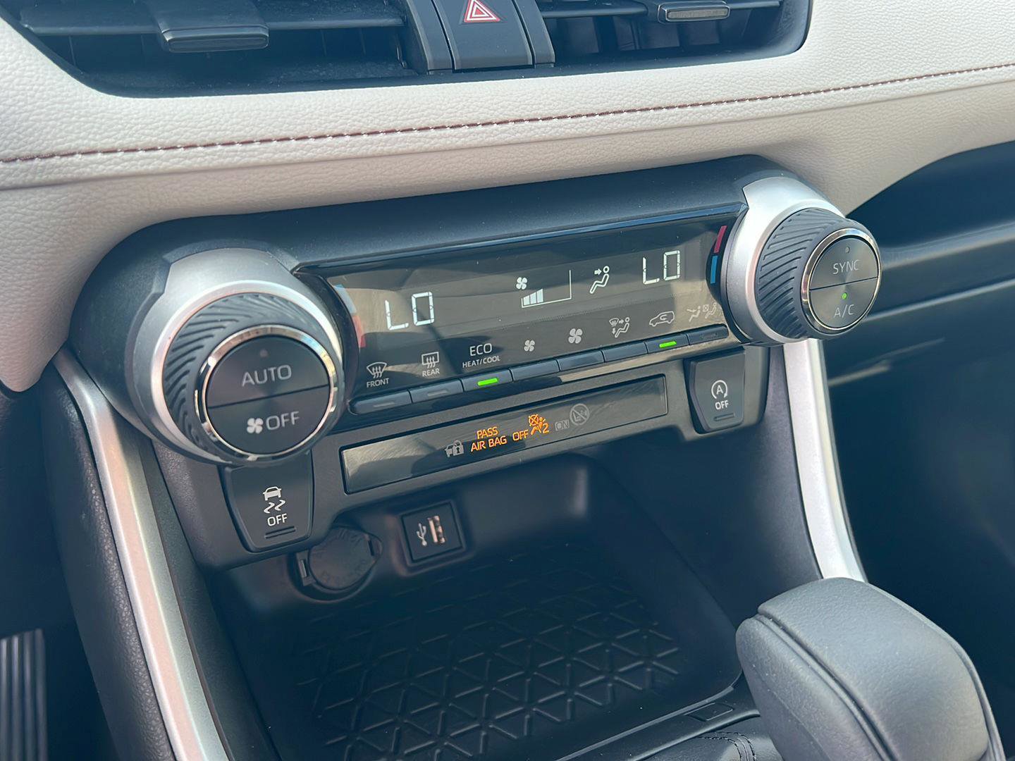 Certified 2023 Toyota RAV4 XLE image 26