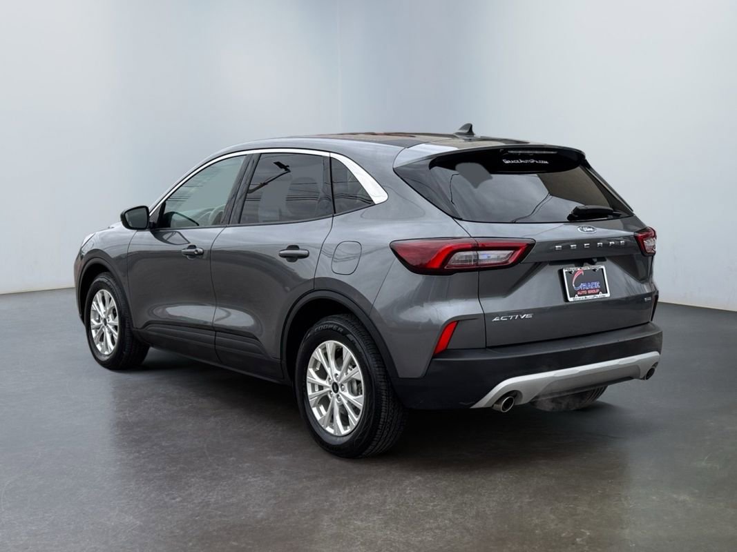 Used 2023 Ford Escape Active image 7
