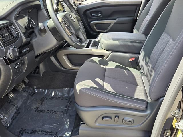Used 2024 Nissan Titan SV w/ SV Bronze Edition Package image 10