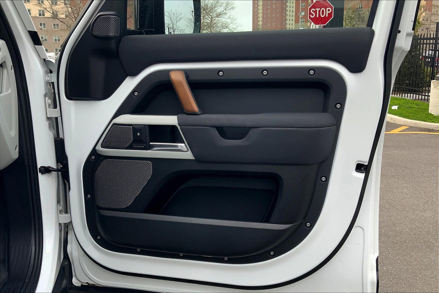 Used 2022 Land Rover Defender 110 S image 22