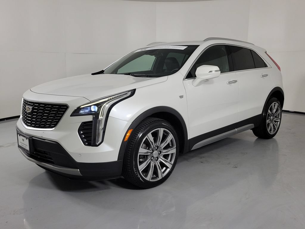 Used 2023 Cadillac XT4 Premium Luxury FWD image 2