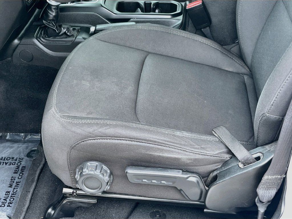 Used 2023 Jeep Gladiator Sport AWD/4WD image 18
