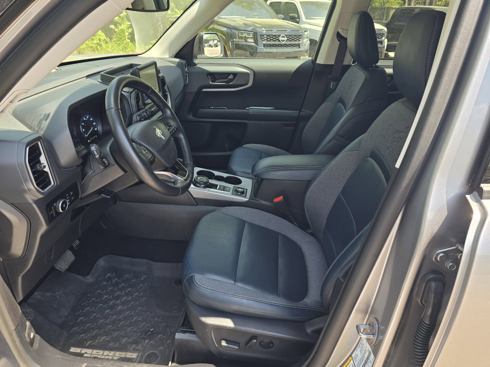 Used 2023 Ford Bronco Sport Outer Banks w/ Tech Package AWD/4WD image 11